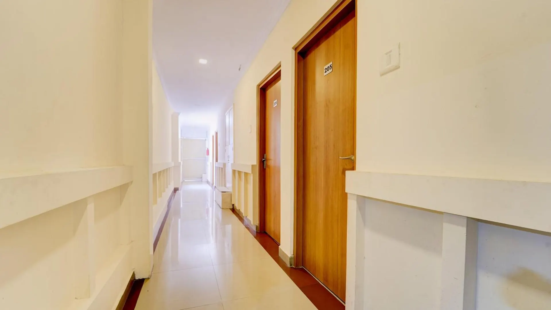 Super Townhouse Deshabhimani Road Kaloor Kochi Hotel