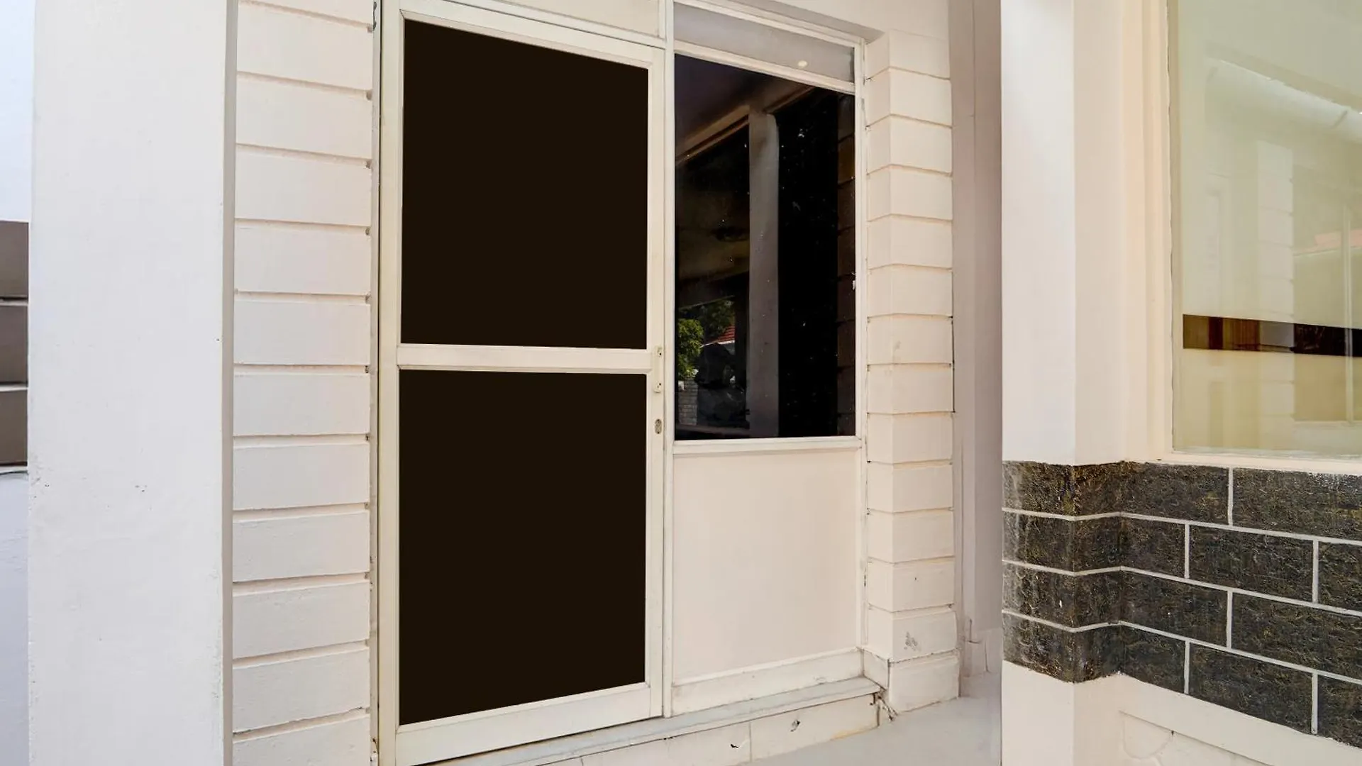 Отель Super Townhouse Deshabhimani Road Kaloor Коччи