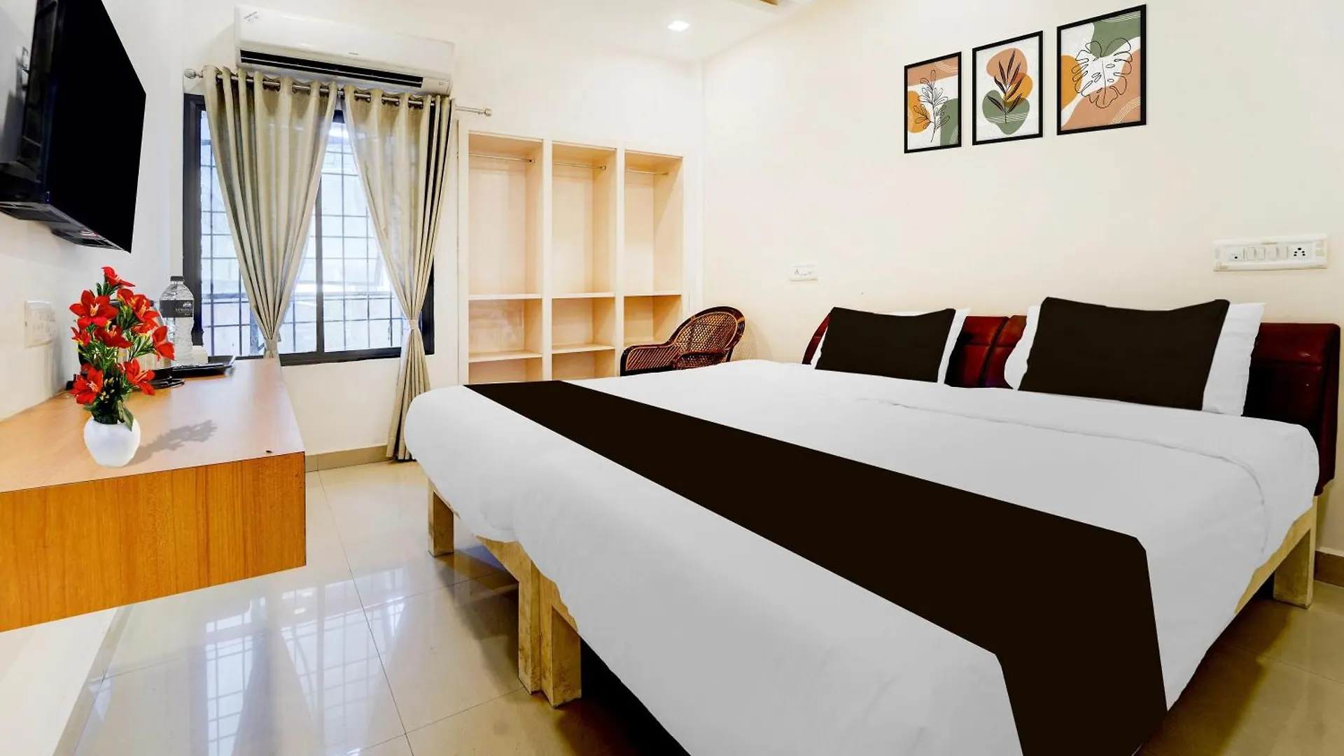 Отель Super Townhouse Deshabhimani Road Kaloor Коччи 0*,